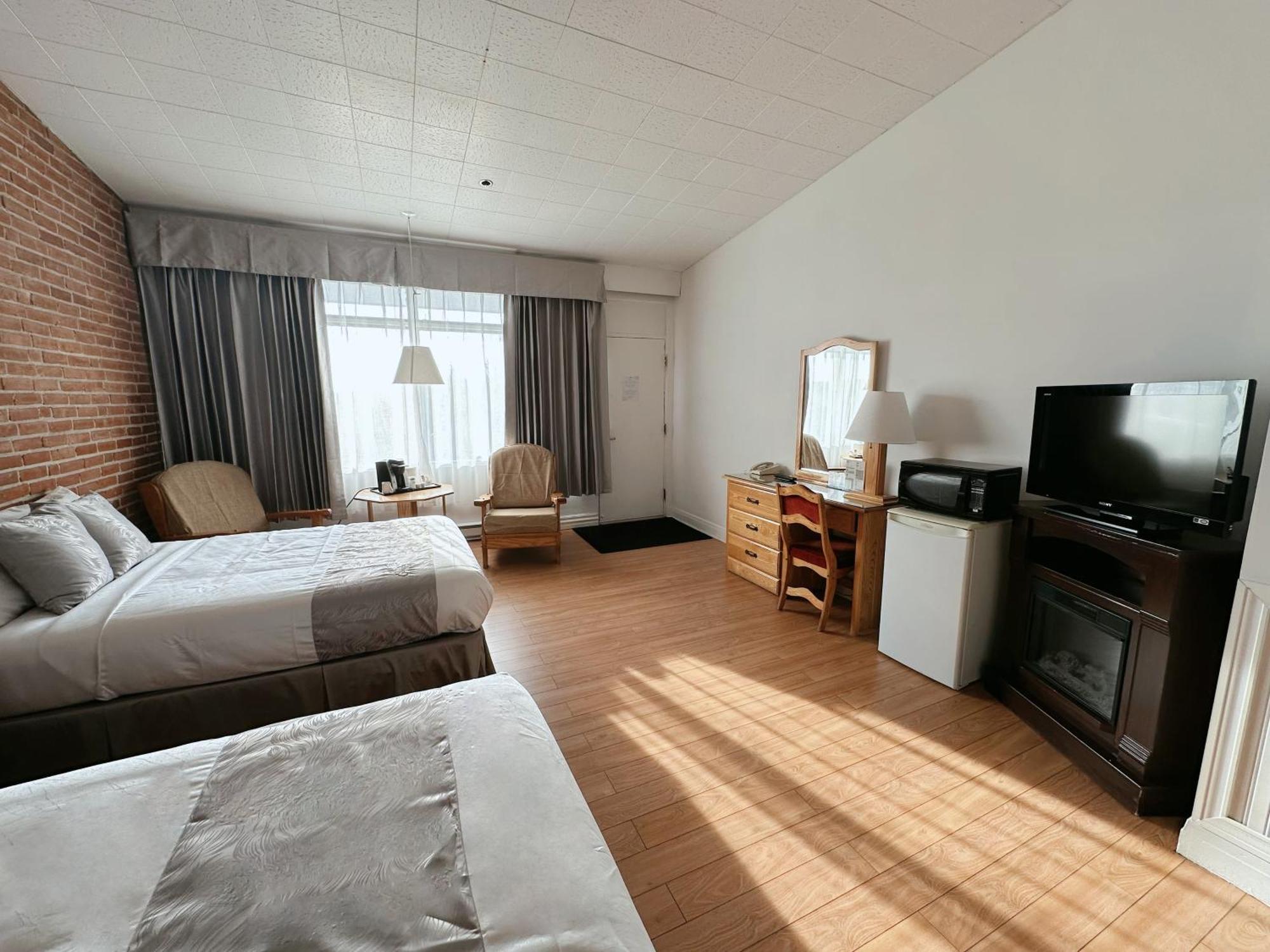 Hotel La Caravelle Baie-Comeau Exteriér fotografie